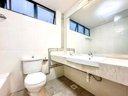 Garden Apartment (D10), Apartment #594177841